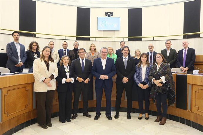 Reunión del consejo rector del Consorcio Camino del Cid, celebrada este jueves en la Diputación de Alicante