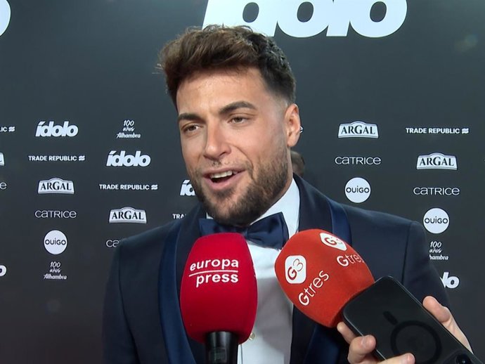 Montoya en los Premios Ídolo.