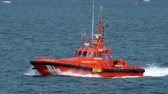 Salvamar 'Suhail' navegando nas águas de Cádiz em uma imagem de arquivo.