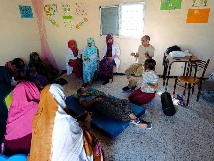 Una de las acciones realizadas por el equipo del Servicio de Atención Temprana en los campos de refugiados saharauis en Tindouf.