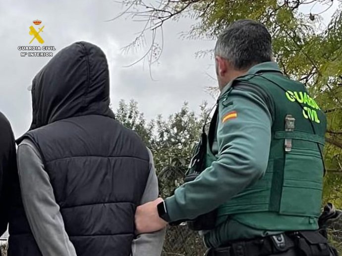 Seis detenidos acusados de un robo con fuerza en el interior de una vivienda en Callosa d'en Sarrià