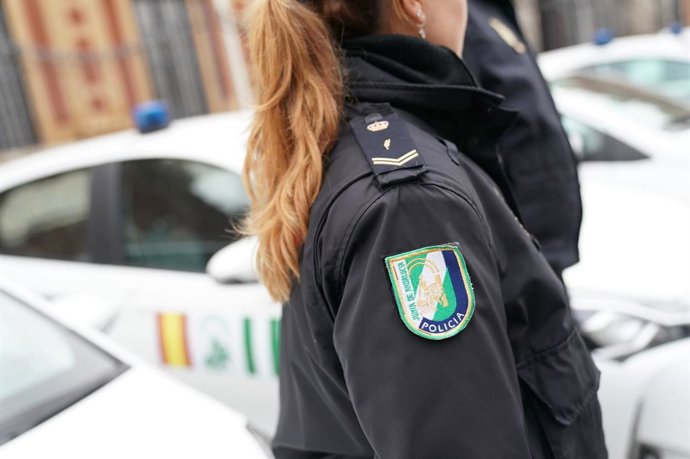 Archivo - Agente de la Policía Adscrita a la Comunidad Autonóma de Andalucía