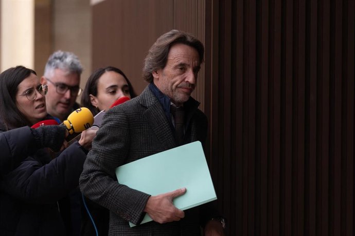 Cuenca a su llegada a los juzgados de Catarroja para testificar por la dana