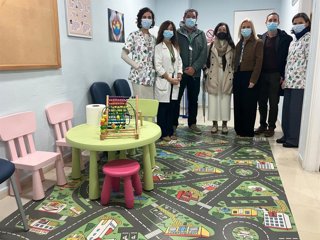 Eva Pajares en las nuevas instalaciones para la USN de la Atención Temprana provincial del Hospital de San Carlos.