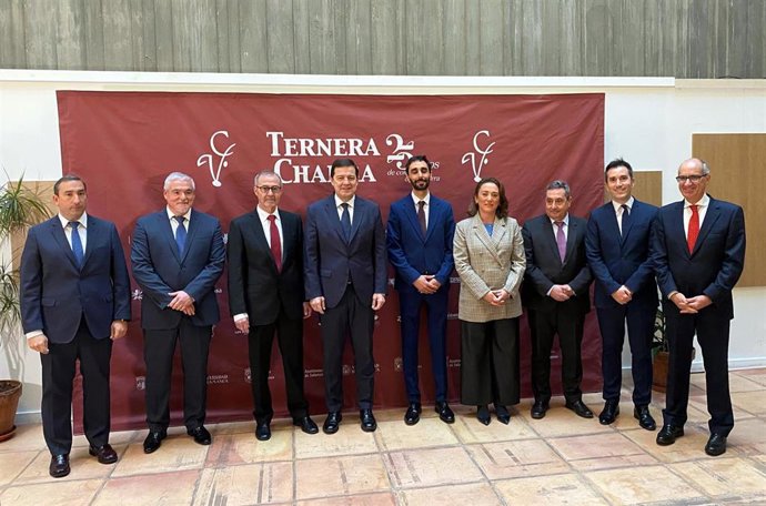 Mañueco preside la entrega de premios de la marca 'Ternera Charra'.