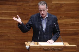 El consejero Marcelino Marcos Líndez en el Pleno de la Junta.