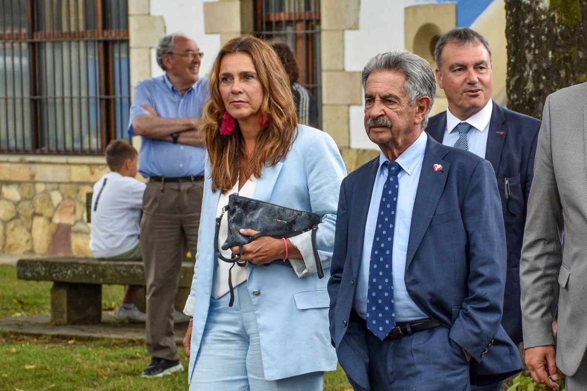 Unos diez alcaldes y números 1 amenazan con irse del PRC si no se aprueban los presupuestos cántabros