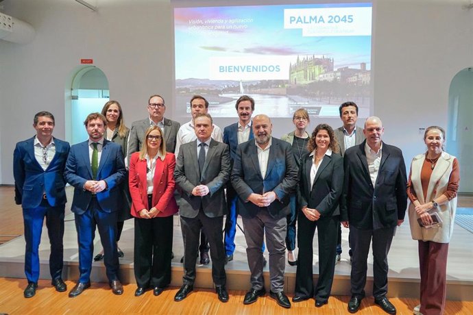 El alcalde de Palma, Jaime Martínez, participa en la jornada 'Palma 2045: La ciudad que queremos construir', organizada por Proinba con el apoyo del Ayuntamiento de Palma