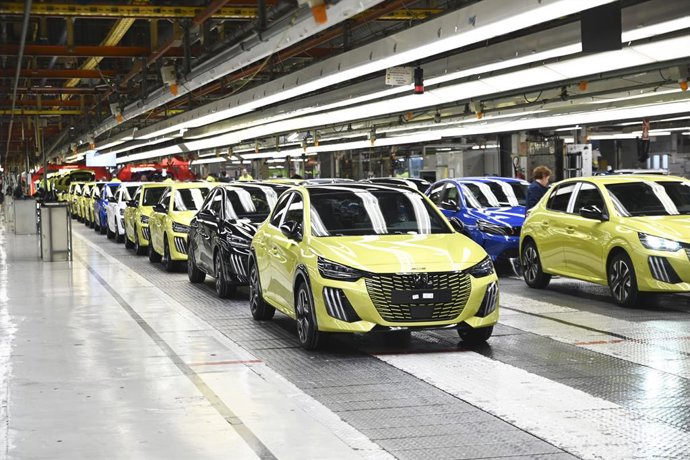 Archivo - Arquivo - Carros na fábrica da Stellantis em Figueruelas (Zaragoza).