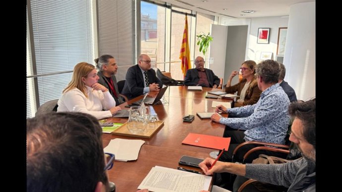 La reunió mantingut aquest divendres 12 de desembre per representants del Departament de Territori, Habitatge i Transició Ecològica, l'Ajuntament de Rubí i Ferrocarrils de la Generalitat de Catalunya (FGC).