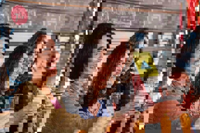 Imagen de la consejera de Empleo, Empresa y Trabajo autónomo, Rocío Blanco, durante la celebración del 30 aniversario de la Fundación Cruzcampo.