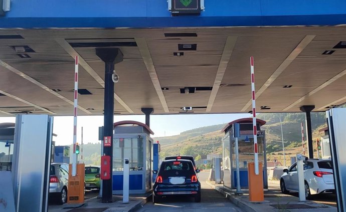 Archivo - Peaje del Huerna, Autopista AP-66.