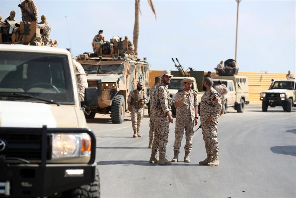 Archivo - Miembros del Ejército de Libia tras unos enfrentamientos en la capital, Trípoli, en mayo de 2022 (archivo)