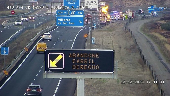 Lugar de la colisión entre un turismo y un camión en la que ha fallecido una persona en Villarta de San Juan.
