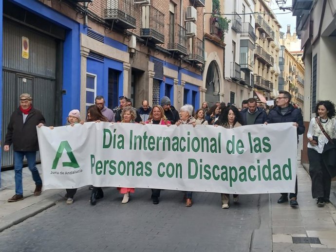 Marcha con motivo del Día Internacional de las Personas con Discapacidad.
