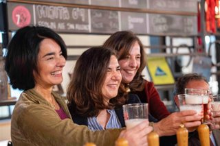 Imagen de la consejera de Empleo, Empresa y Trabajo autónomo, Rocío Blanco, durante la celebración del 30 aniversario de la Fundación Cruzcampo.