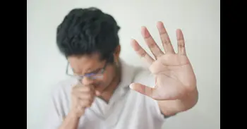 El ingrediente casero que puede aliviar la tos nocturna mejor de lo que imaginas