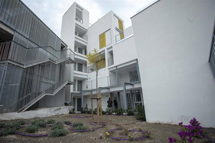 Alicante termina las 15 viviendas para alquiler joven del Portón en el Casco Antiguo.