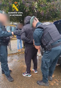 Detenido por amenazas graves con un arma blanca en un local hostelero de Valsemana-Cuadros (León)