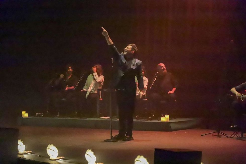 Miguel Poveda durante su concierto.