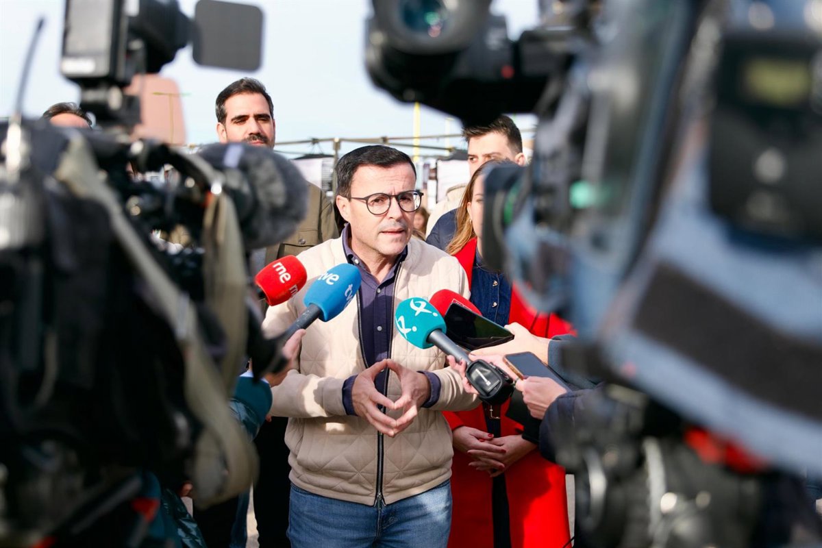 Gallardo señala que en el PSOE no caben machistas ni abusadores e insta a pedir la baja a quienes hayan cometido abuso