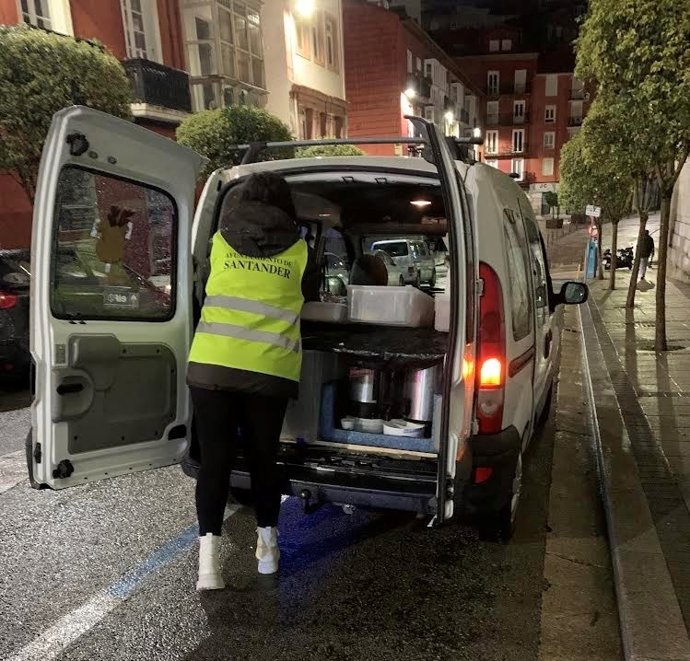 Archivo - Programa 'Ola de frío' atención en la calle