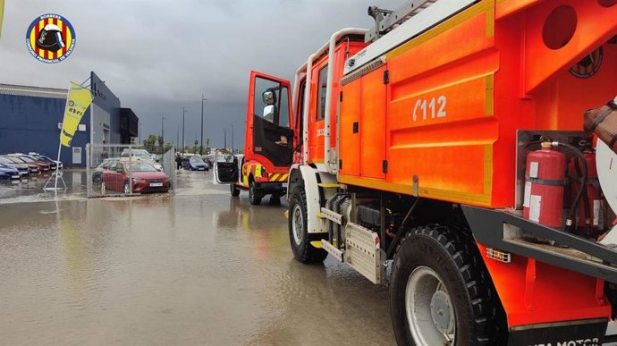 El Consorcio de Bomberos de Valencia refuerza su dispositivo por lluvias hasta los cerca de 250 efectivos.