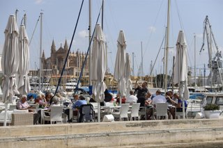 Archivo - El pueblo español donde podrías tomar algo en cada esquina: un bar por cada 64 habitantes