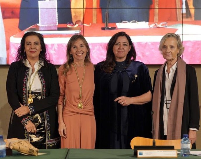 La toma de posesión de la nueva presidenta del Consejo Andaluz de Colegios Oficiales de Arquitectos (Cacoa), Isabel Suraña Fernández.