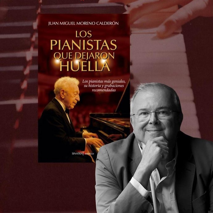 El pianista, catedrático, escritor, académico y gestor cultural Juan Miguel Moreno Calderón con su libro 'Los pianistas que dejar huella. Los pianistas más geniales, su historia y grabaciones recomendadas'.