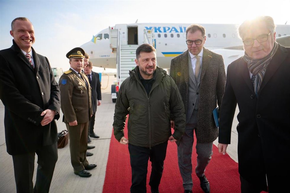 El presidente de Ucrania, Volodimir Zelenski, llega a Berlín para discutir un posible acuerdo de paz, a 14 de diciembre de 2025
