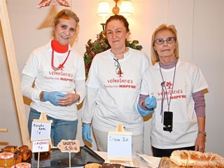 La Infanta Elena en el Mercadillo Solidario de Mapfre a 14 de diciembre de 2025 en Madrid (España).