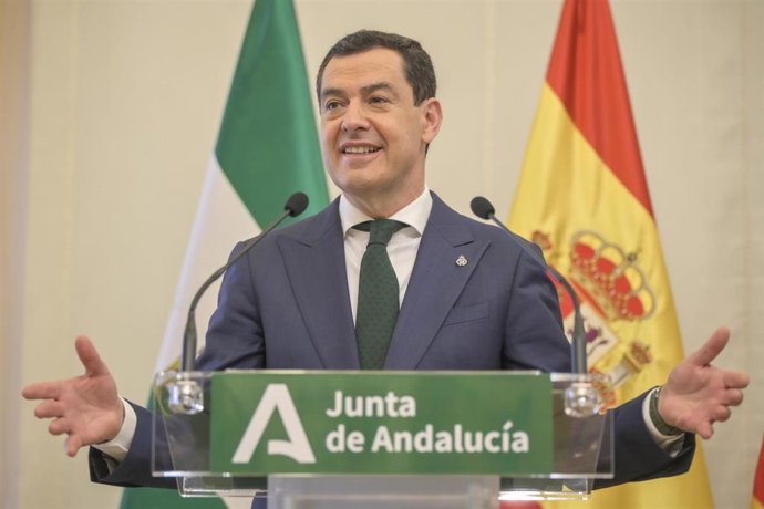Archivo - El presidente de la Junta de Andalucía, Juanma Moreno Bonilla