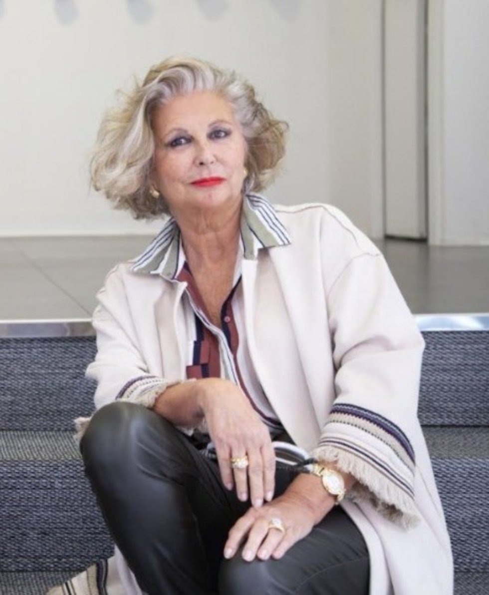 La galerista Gema Llamzares, Premio Mujer Referente de la Federación de Empresarias y Directivas de Asturias (FEDA).