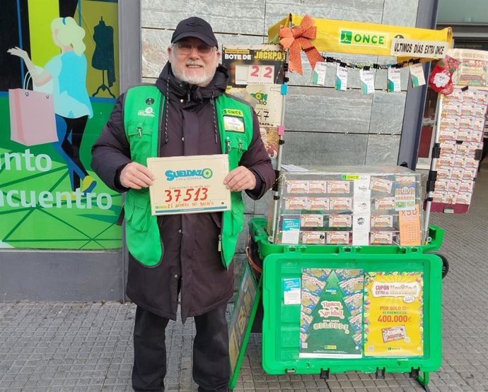 José María Ortiz vendedor de la ONCE