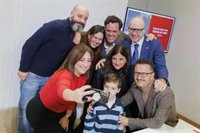 La UGR rinde homenaje esta Navidad a su quinto centenario y 'resucita' gracias a la IA a figuras como Lorca o Falla