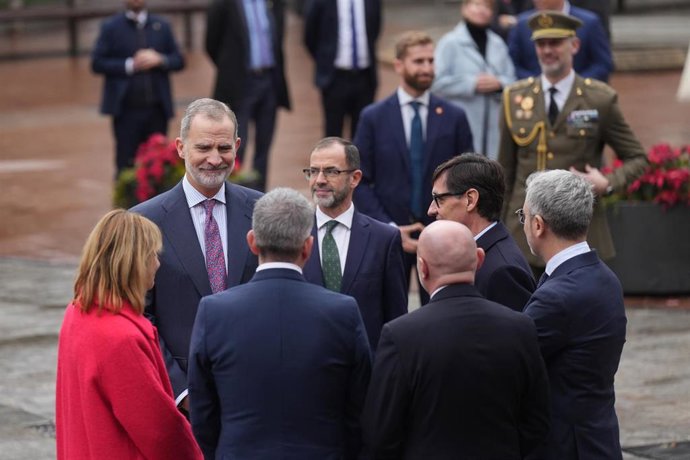 Llegada del Rey Felipe VI al Ayuntamiento de l'Hospitalet (Barcelona) por el centenario de la concesión del título de ciudad