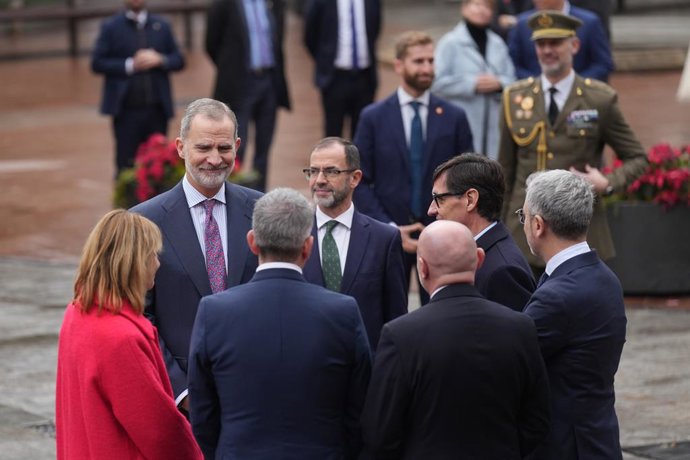 Llegada del Rey Felipe VI al Ayuntamiento de l'Hospitalet (Barcelona) por el centenario de la concesión del título de ciudad