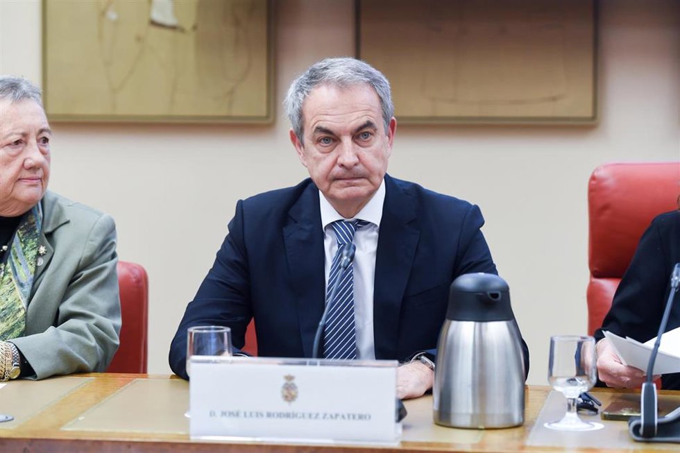 El expresidente del Gobierno José Luis Rodríguez Zapatero durante el acto de homenaje a José Enrique Serrano Martínez, a 4 de diciembre de 2025, en Madrid (España). 