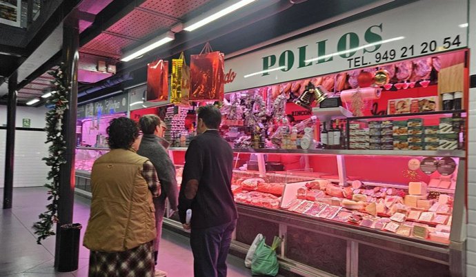 Aike Denuncia La Parálisis Del Mercado De Abastos Y Anuncia Una Moción Para Reactivar Los Puestos Vacíos.