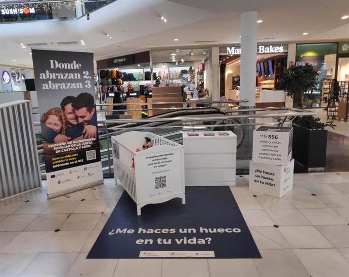Campaña ‘El acogimiento familiar cambia vidas, ¿Me haces un hueco en la tuya?’ en Vallsur