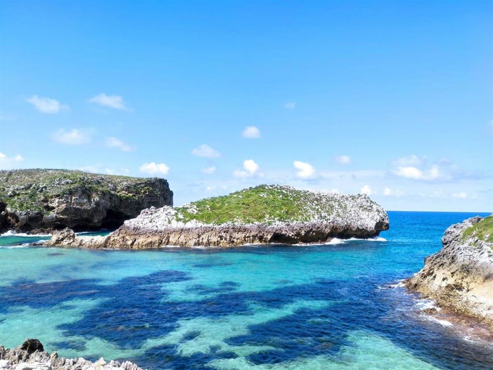 Archivo - Playa de Cué, en Llanes.