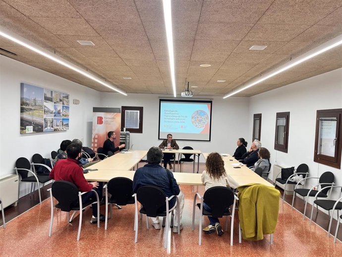 El Govern impulsa una estrategia para validar las competencias digitales de los jóvenes mediante técnicas gamificadas