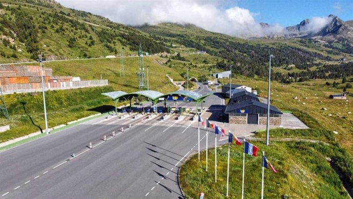 Vista del túnel de Envalira
