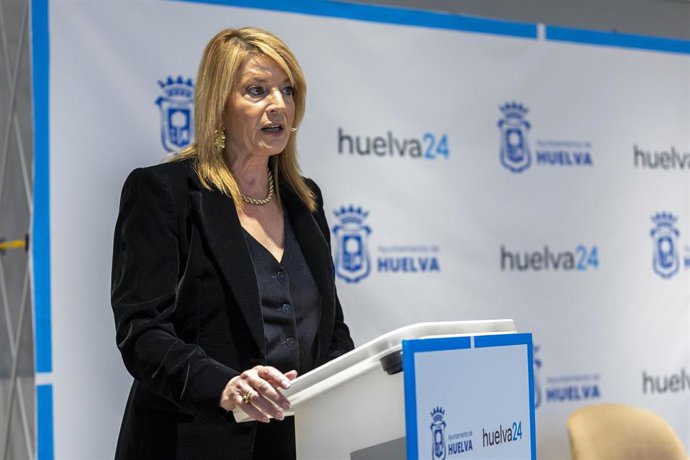 La alcaldesa de Huelva, Pilar Miranda, en su intervención en el foro.