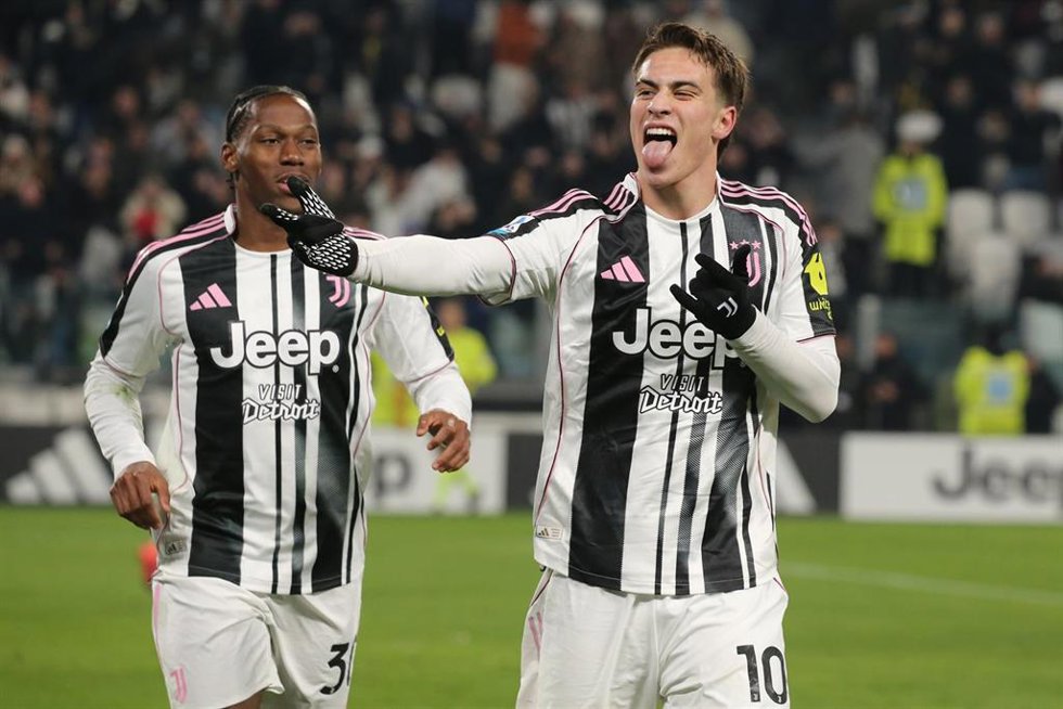 29 November 2025, Italy, Turin: Juventus' Kenan Yildiz celebrates scoring his side's second goal during the Italian Serie A soccer match between Juventus FC and Cagliari Calcio at Allianz Stadium. Photo: Claudio Benedetto/LiveMedia-IPA/ZUMA Press Wire/d