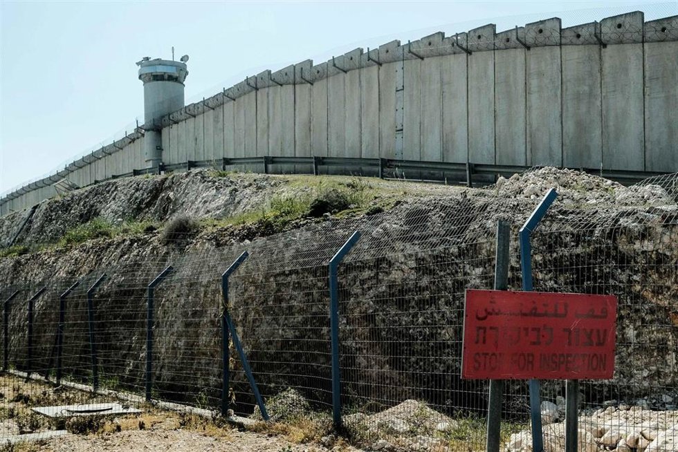 Archivo - El cruce de Qalandia, entre la ciudad de Jerusalén y Ramala