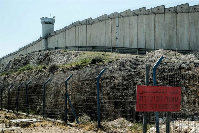 Archivo - 28 de março de 2019 - Jerusalém, Israel - 11 milhões de reformas foram concluídas recentemente no cruzamento de Qalandiya, a principal passagem entre o norte da Judeia e Samaria e Jerusalém. As reformas foram realizadas para melhorar o processam