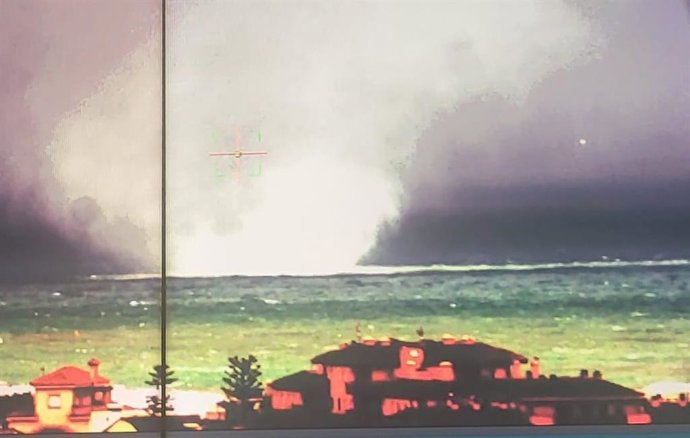 Manga marina detectada por el SIVE en Rota (Cádiz)