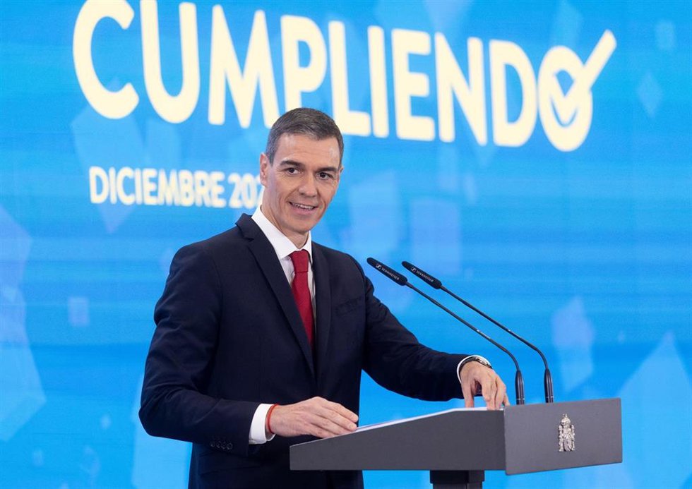 El presidente del Gobierno, Pedro Sánchez, durante una rueda de prensa, en el Palacio de la Moncloa, a 15 de diciembre de 2025, en Madrid (España).